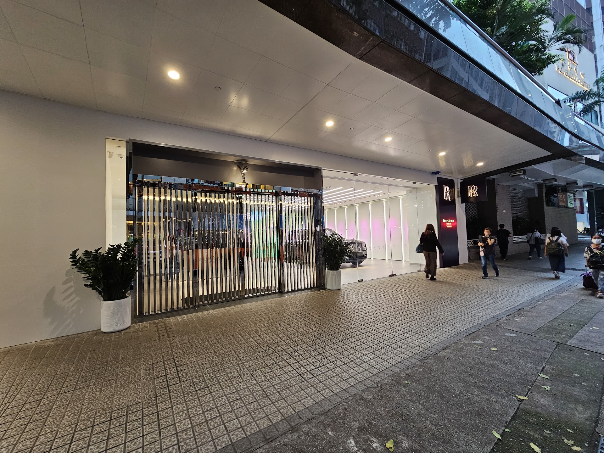 なぜザ・ペニンシュラ香港は100年後も「最高値」なのか？設計思想と宿泊コストを徹底解剖