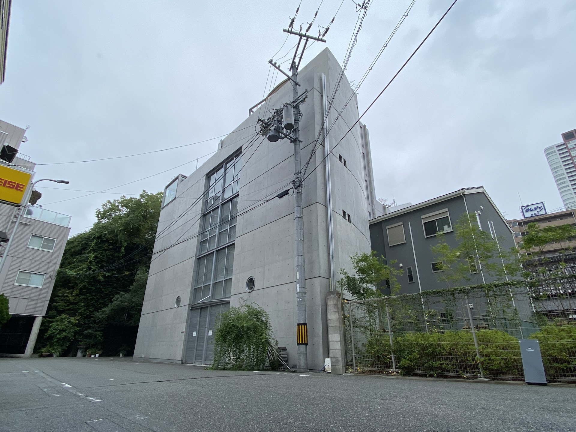 なぜ大阪・クロスホテルは「この価格」なのか——設計思想とコスト構造を徹底解剖